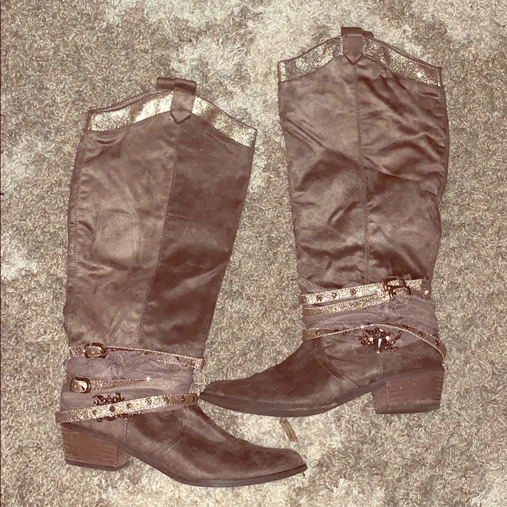 All the glitz boots❤️